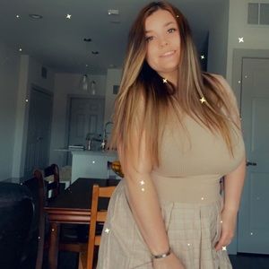 Meet your Posher, Jade